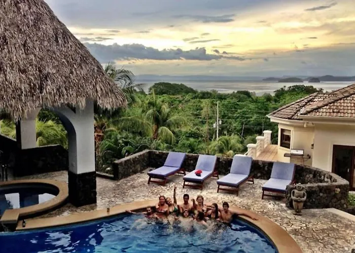 Pura Vida *