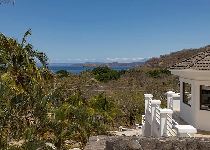 Pura Vida Villa