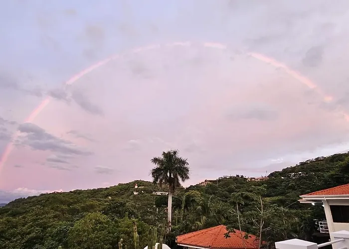 Pura Vida Villa